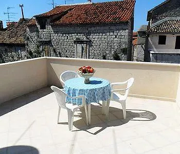 *** Konukevi Villa Ruzica Trogir Hırvatistan